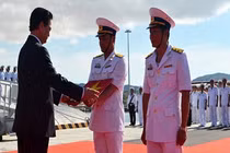 Lễ thượng cờ hai tàu ngầm Kilo đầu tiên của Việt Nam