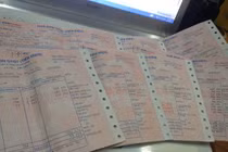 Hóa đơn điện tăng vọt và cách “chơi” của EVN