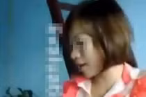 Clip chồng vác dao đánh ghen vợ “sốt” mạng VN