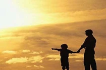 Tình cha con lấy nước mắt hàng triệu người xem