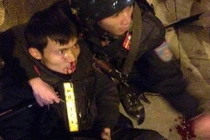 Vi phạm giao thông bị bắt, rồ ga đâm CSCĐ trọng thương