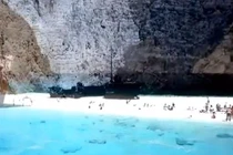 Bãi biển đẹp nhất hành tinh nằm ở đâu?