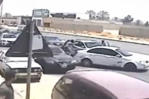 Táo tợn côn đồ chặn đường cướp xe giữa ban ngày