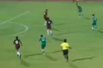 Khi trọng tài nổi đóa