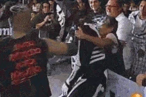 Ảnh động cười toe toét: Bảo vệ thần chết (P66)