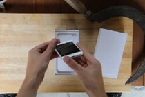 Khắc phục camera lồi của iphone 6 bằng các mài nhẵn