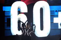 Người dân thủ đô say sưa thưởng thức nghệ thuật trong bóng tối