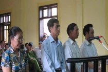 4 cán bộ xã ở Hà Tĩnh “cạp đất” lãnh 180 tháng tù