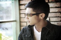 Ngất ngây với anh chàng hát 10 loại nhạc trong 7 phút