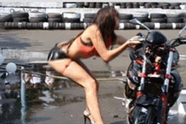 Ảnh động cười ra nước mắt (P49): Người đẹp uốn éo, rửa xe