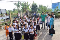 113 Online 8/4: Vờ nhận làm người quen bắt cóc học sinh