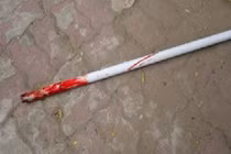 Dùng tuýp sắt đánh chết người trên cánh đồng