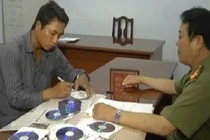 113 Online 27/6: Bắt giữ đối tượng tuyên truyền văn hóa phẩm đồi trụy