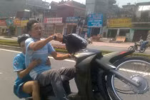 “Hú vía” trước màn bốc đầu xe của teen Việt (P10)