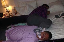 Khoảnh khắc hài hước: Giấc mơ "nặng mùi"