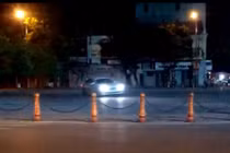 Lái xe điên "trình diễn" trên đường phố Hải Phòng 