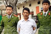 Dã man siết cổ cụ bà 85 tuổi, cướp đôi hoa tai