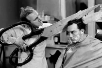 Ảnh cười Facebook: Kéo cắt tóc "khủng"