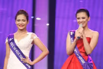 Thí sinh Hoa khôi Áo dài VN lúng túng thi ứng xử