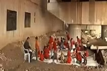 Lớp học gầm cầu giúp trẻ em có được lối thoát tương lai