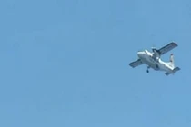 Máy bay Trung Quốc lượn sát tàu Cảnh sát biển Việt Nam