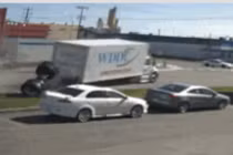 Ảnh động cười toe toét: Ôtô “cạp đất” (P61)