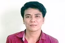 Đấm thẳng vào mặt cảnh sát cơ động khi bị kiểm tra 