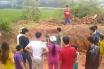 Xôn xao clip trộm xe bị tóm sống ở Thái Nguyên