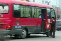 Tóm sống xe dù phớt CSGT... hoành hành giữa Thủ đô