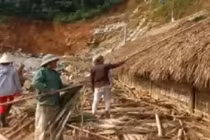 Dựng lều cho con trọ học ở vùng cao