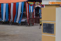 Đám cưới hoành tráng trong giờ hành chính giữa trụ sở UBND xã