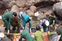 Clip cảnh cầu treo bị đứt, làm 8 người thiệt mạng