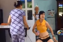 “Không cảm xúc” phiên bản girl sexy