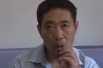 Người đàn ông ăn đinh sắt thay cơm mỗi ngày