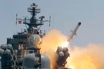 Hải quân Việt Nam bắn thử hàng loạt tên lửa