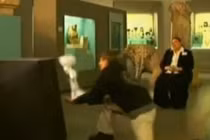 Clip siêu hài: Tháo chạy khi làm vỡ tượng (18)