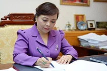 Bộ trưởng Bộ Y tế trả lời người dân qua Facebook