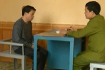 Chủ quán Karaoke hiếp dâm người làm công