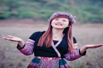 Thiếu nữ khoe sắc trong trang phục dân tộc (7)