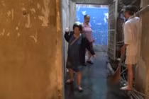 Sống giữa Sài Gòn, 4 năm lội nước cống để vào nhà