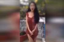 Hotgirl lột váy, dội nước đá lạnh gây phản cảm