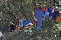 Phát hiện 5 lều trại sinh hoạt “nguyên thủy” giữa Thủ đô