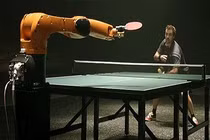 Huyền thoại bóng bàn suýt thua... rô-bốt