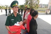 Giải cứu 15 thiếu nữ bị bán sang Trung Quốc