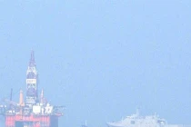 Trung Quốc thêm tàu bọc thép bảo vệ giàn khoan trái phép