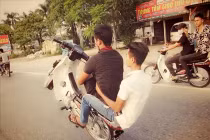 Hú vía trước màn bốc đầu xe của teen Việt (P11)