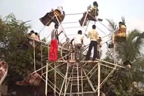 Hoảng hốt xem chơi đu quay không cần đến máy