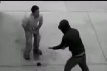 Gặp cướp sợ tè đẫm quần