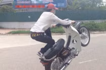 “Hú vía” trước những màn bốc đầu xe của teen Việt (P4)