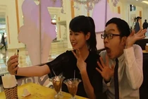 8/3 xưa và nay làm người xem cười sặc nước